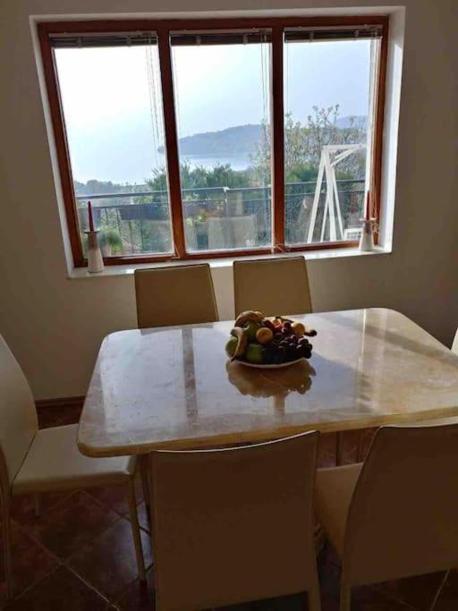 Casa Farmak - 4 Bedroom Lux Apartment With Infinity Pool & Lake View Ohrid Exterior photo