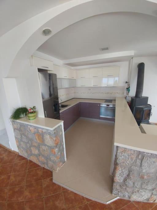 Casa Farmak - 4 Bedroom Lux Apartment With Infinity Pool & Lake View Ohrid Exterior photo